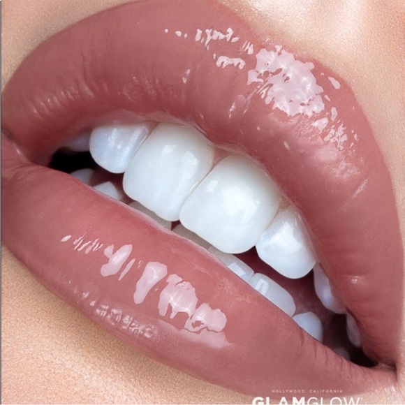 STACKED - GLAMGLOW Plumprageous Extreme Matte Lip Plumper Treatment - Picture 3 of 3